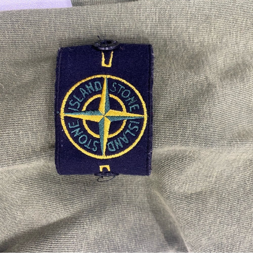 Men’s Stone Island Crewneck size XL